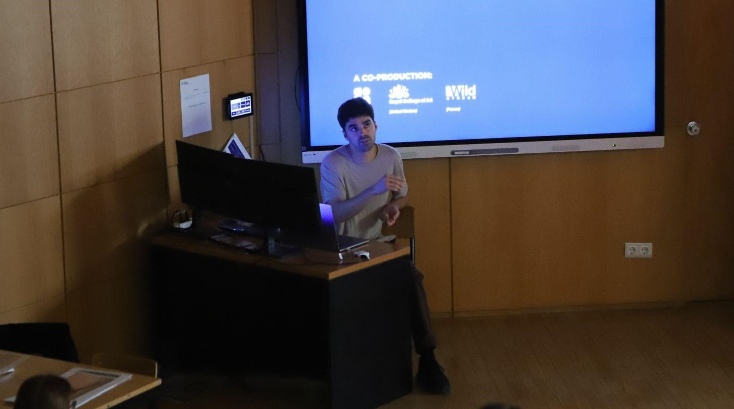 João Gonzales encantou os alunos com seu conhecimento, criatividade e paixão pela animação.